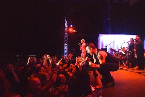 rewind_sam_crowd.jpg