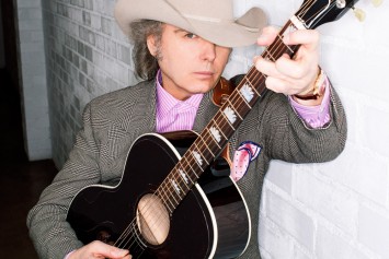 dwight-yoakam.jpg