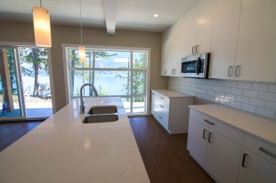 Kitchen 1.jpg