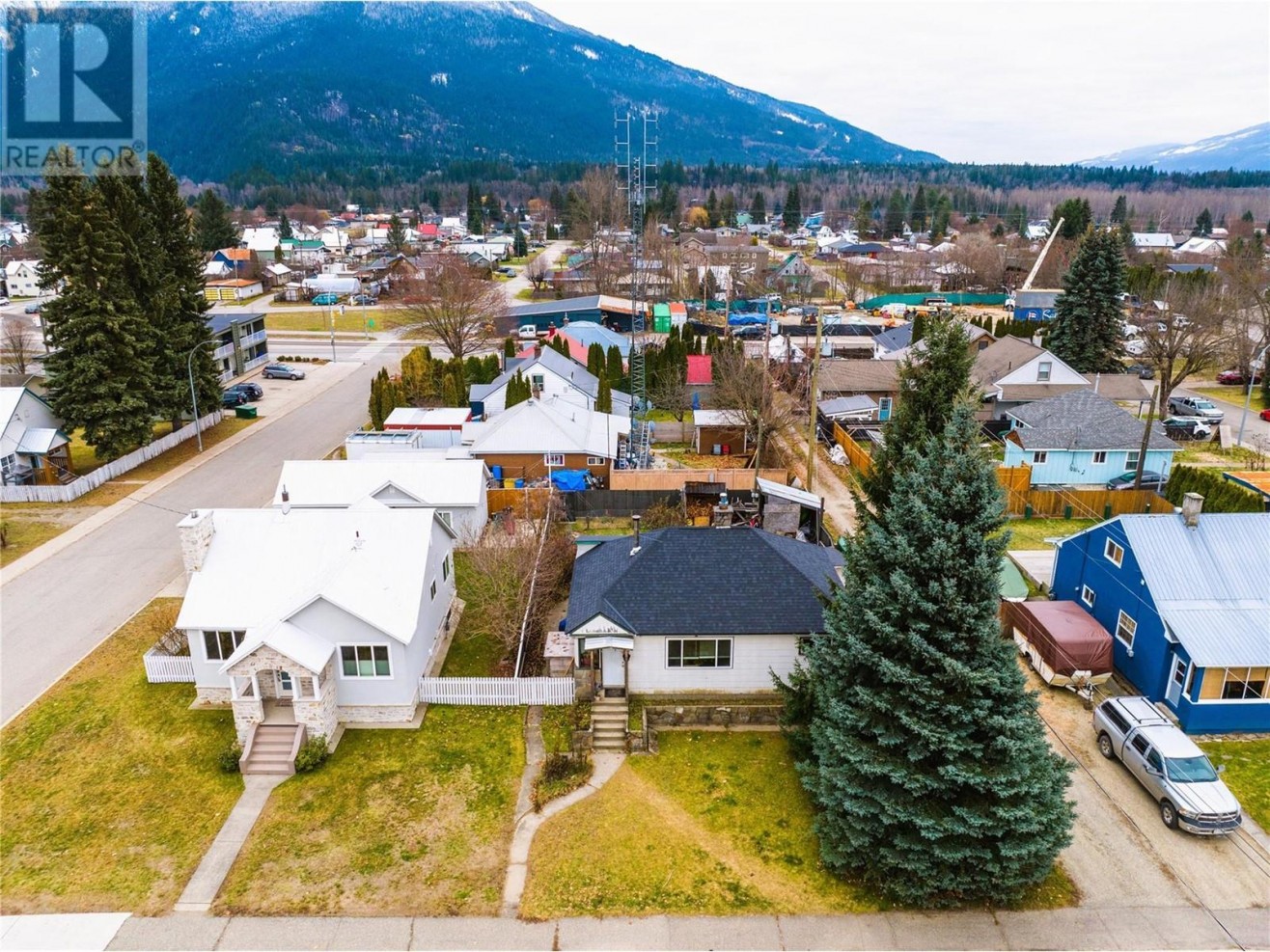 604 Vernon Avenue Property Details RE/MAX Revelstoke Realty