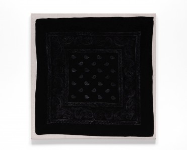 04_Bandana Pattern with Question Marks.jpg